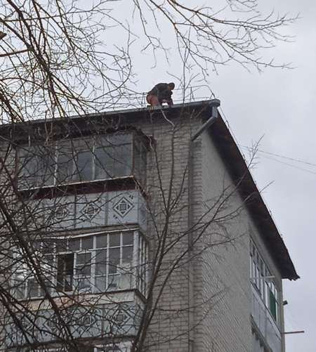 В Чигирині вітром позривало дахи з будинків