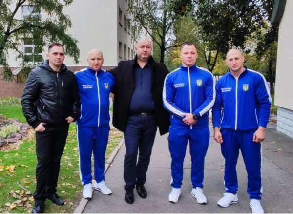 порожній